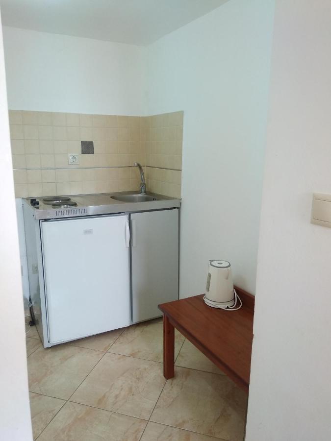 Ton Mari Apartments 팔라이오코라 외부 사진